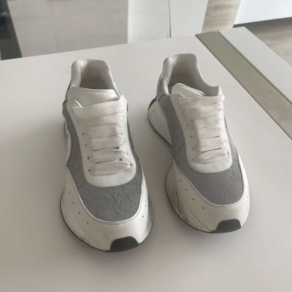 Alexander McQueens Sprint Runner Lace-up